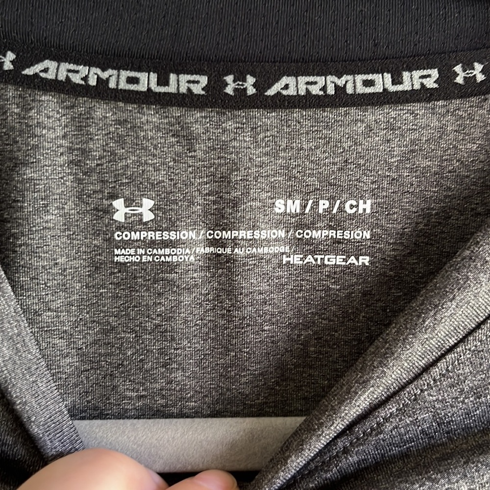 Under ARMOUR Compression - Picture 3 of 4
